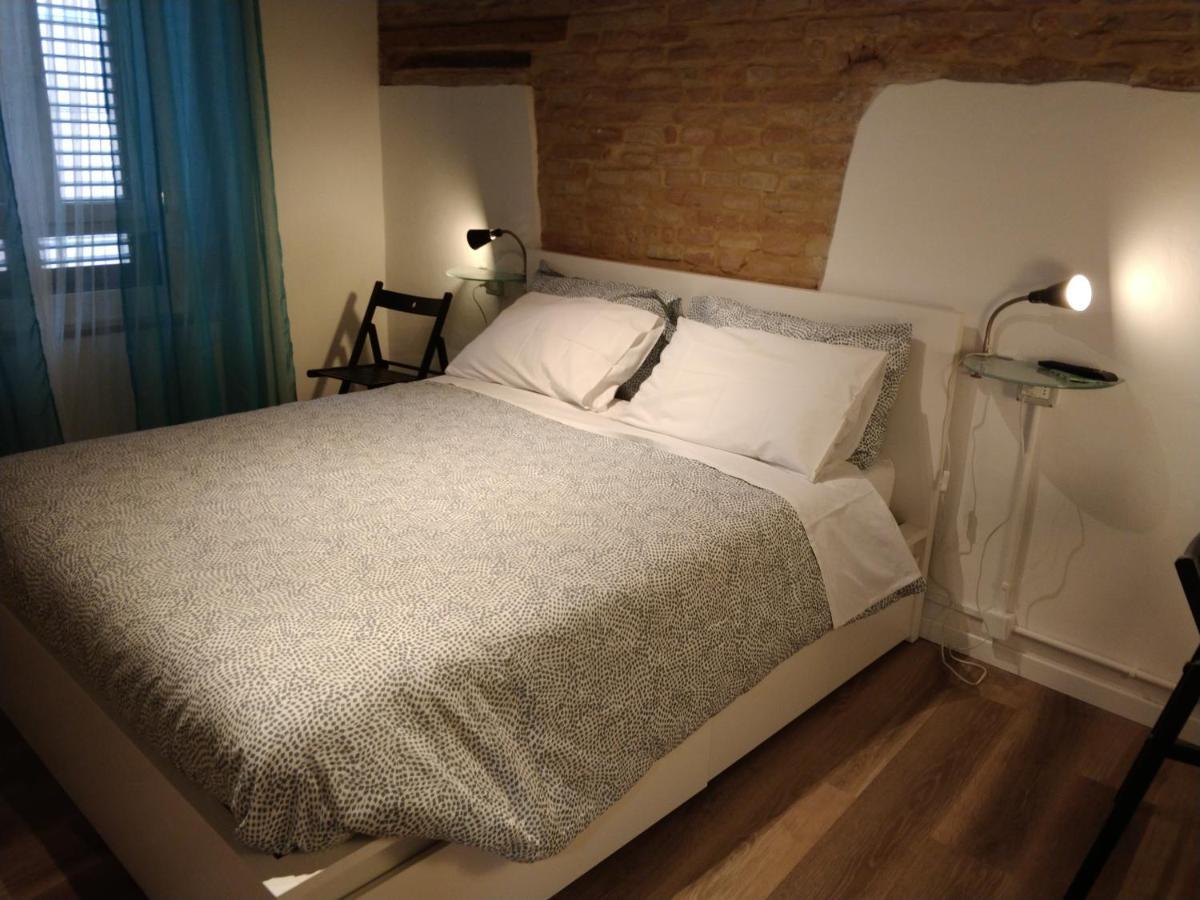 Isi Guesthouse 29 Йези Екстериор снимка