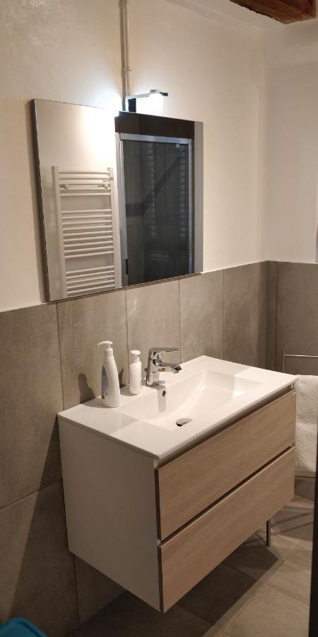 Isi Guesthouse 29 Йези Екстериор снимка