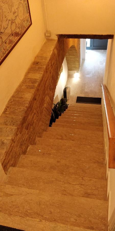 Isi Guesthouse 29 Йези Екстериор снимка