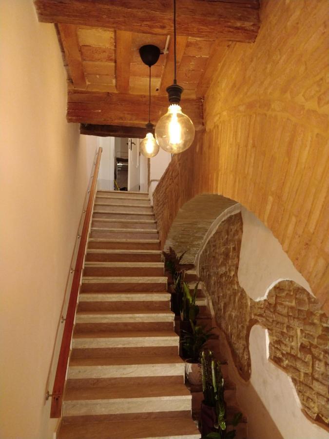 Isi Guesthouse 29 Йези Екстериор снимка