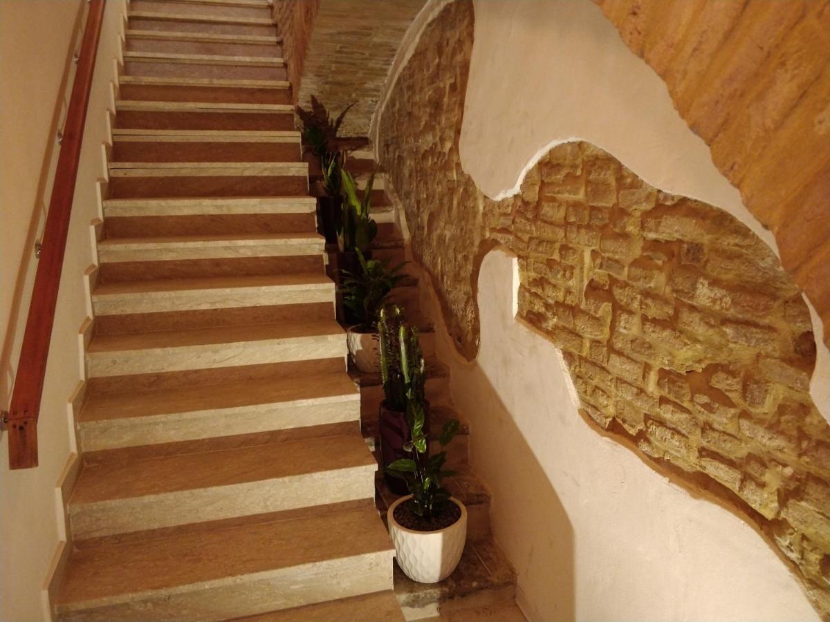 Isi Guesthouse 29 Йези Екстериор снимка