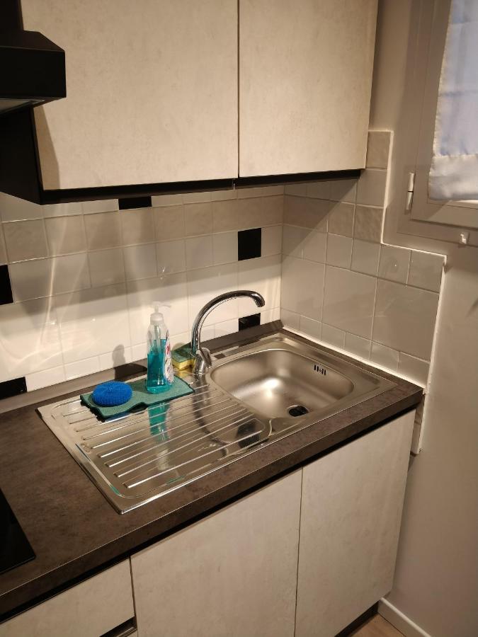 Isi Guesthouse 29 Йези Екстериор снимка
